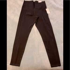 High-Waisted 7/8 Length Side-Pocket Leggings
